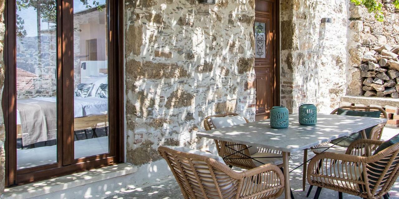 Stairs Homes & Suites Kamaria  外观 照片