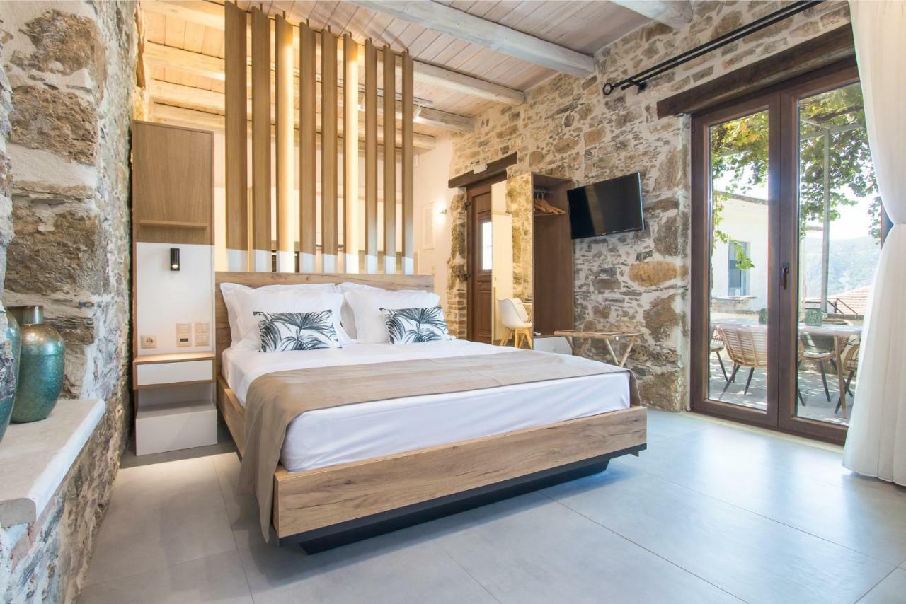Stairs Homes & Suites Kamaria  外观 照片