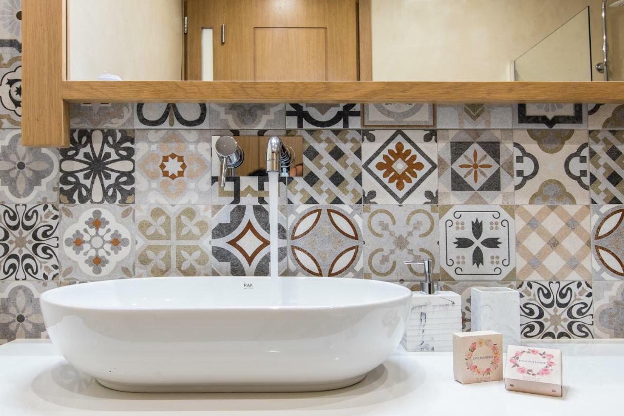 Stairs Homes & Suites Kamaria  外观 照片