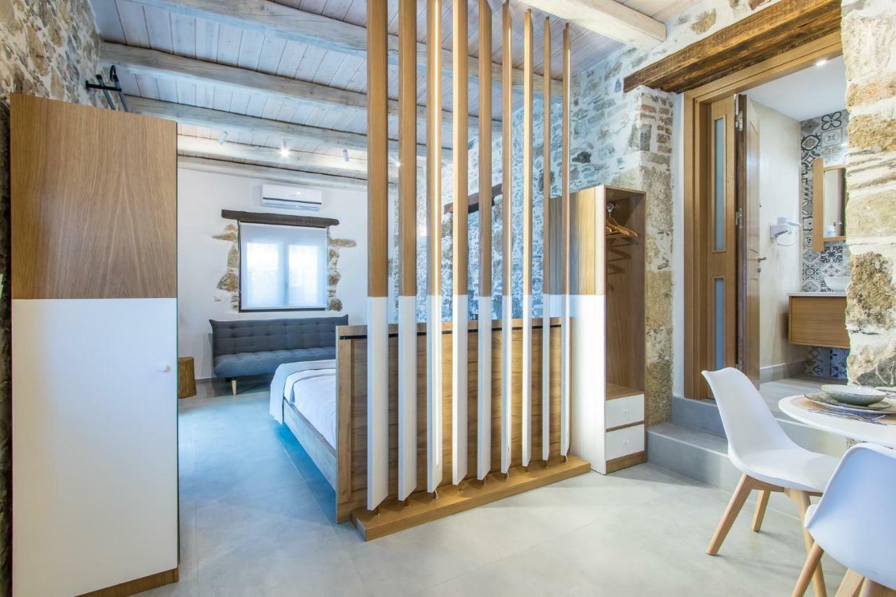Stairs Homes & Suites Kamaria  外观 照片