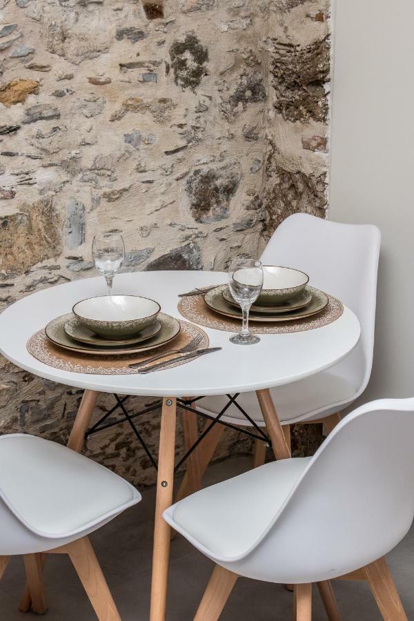 Stairs Homes & Suites Kamaria  外观 照片