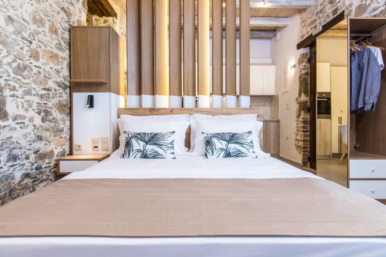 Stairs Homes & Suites Kamaria  外观 照片
